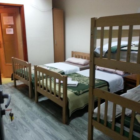 Motel Le Village Скоп'є Номер фото