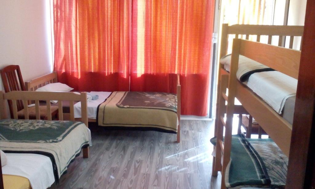 Motel Le Village Скоп'є Екстер'єр фото