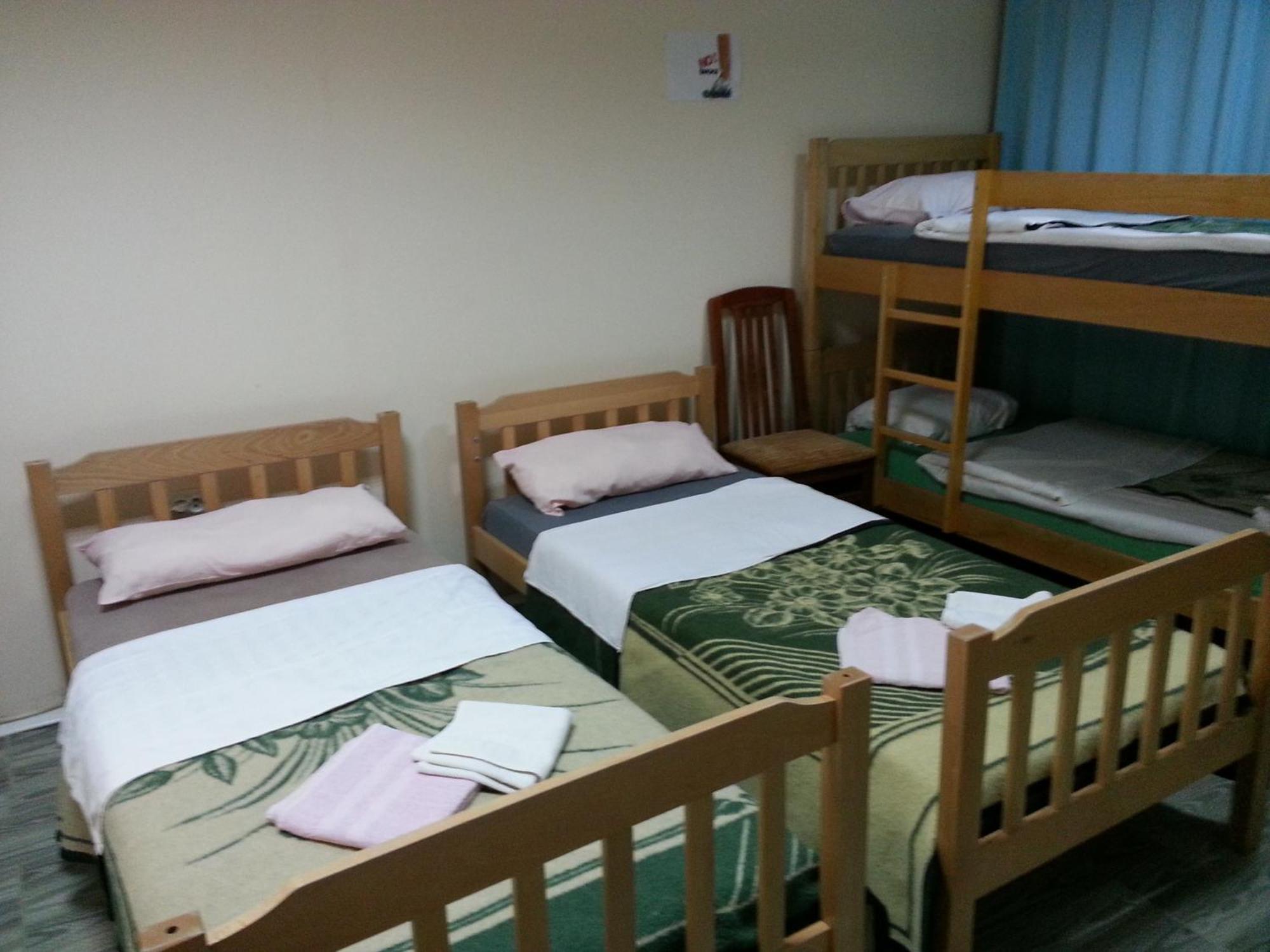 Motel Le Village Скоп'є Номер фото