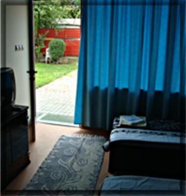 Motel Le Village Скоп'є Екстер'єр фото