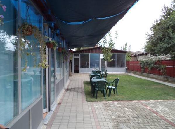 Motel Le Village Скоп'є Екстер'єр фото
